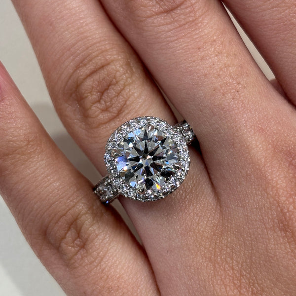 Lab Grown Round Brilliant Cut Cross Over Engagement Ring -1.50ct+