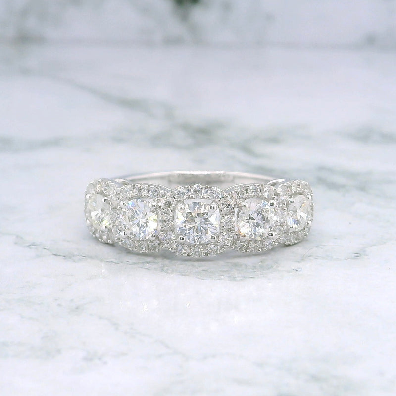 Wedding Band in Round Diamonds