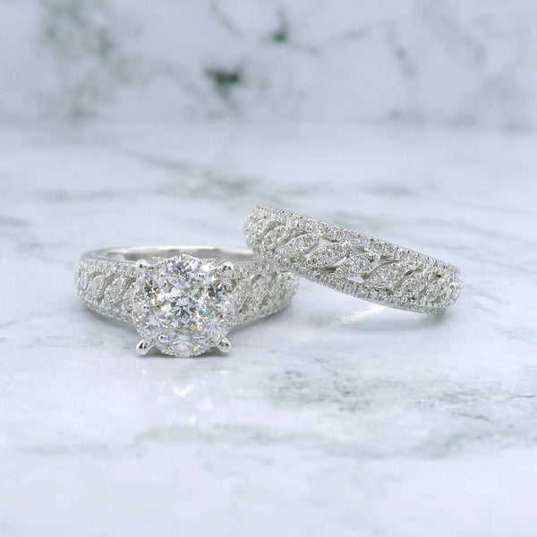 Round Brilliant Diamond Ring and Matching Band