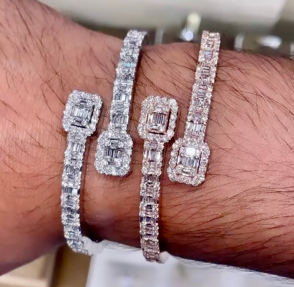 14K Rose Gold Diamond Baguette Bangle - 7CT