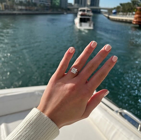 Princess Cut Solitaire Plain Band Lab Diamond Engagement Ring (Floating Head) (1ct+)