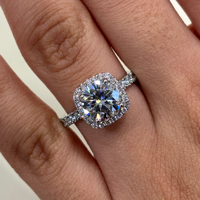 Moissanite Round Cut Sqaure Halo Engagement Ring