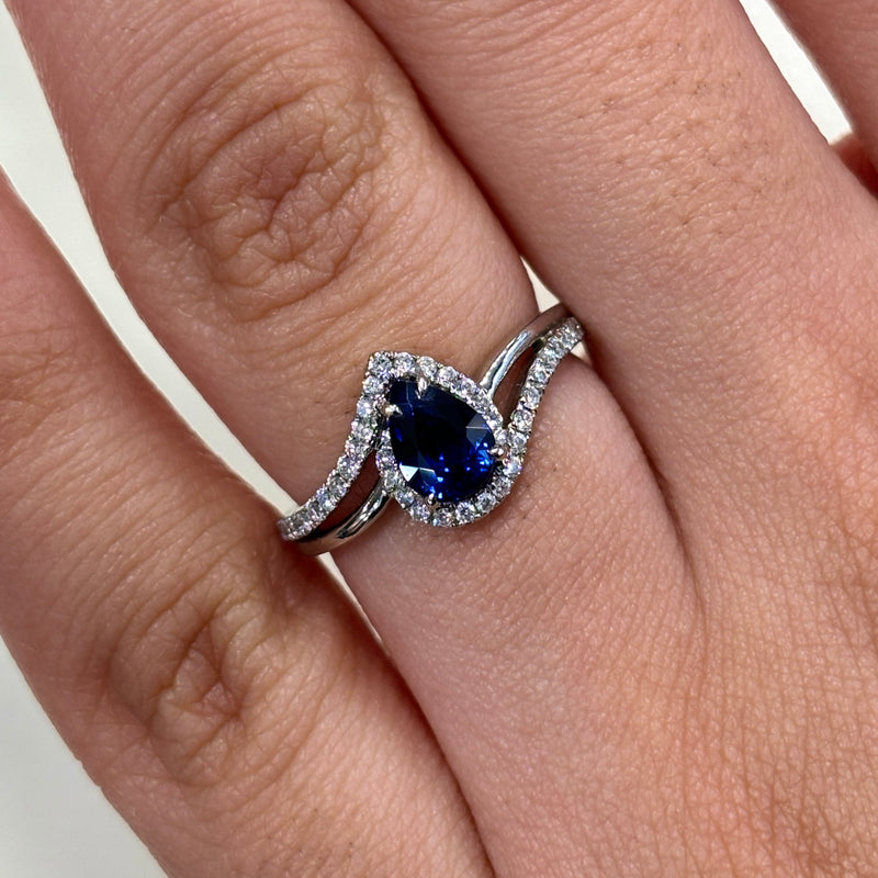 Pear Cut Blue Sapphire Double Band Engagment Ring - 0.70ct
