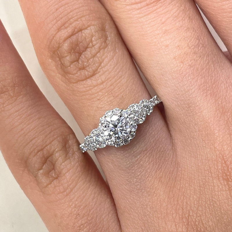 Round Shape Diamond Ring