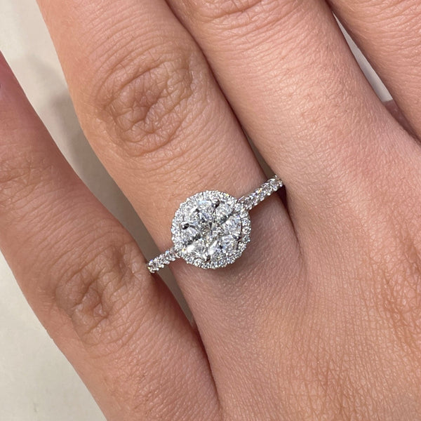 Round Shape Single Halo Diamond Ring