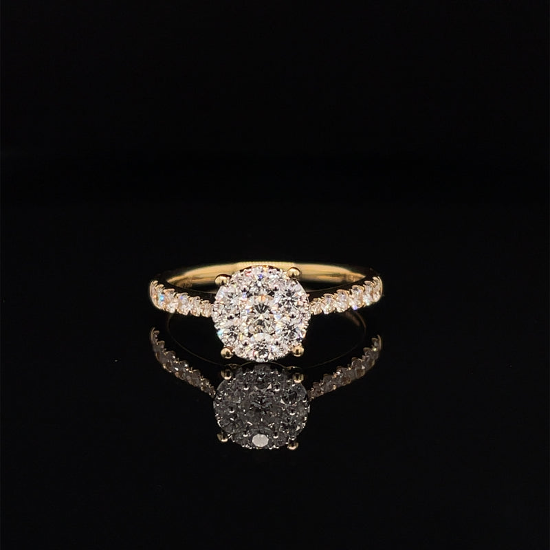 Round Shape Cluster Diamond Ring