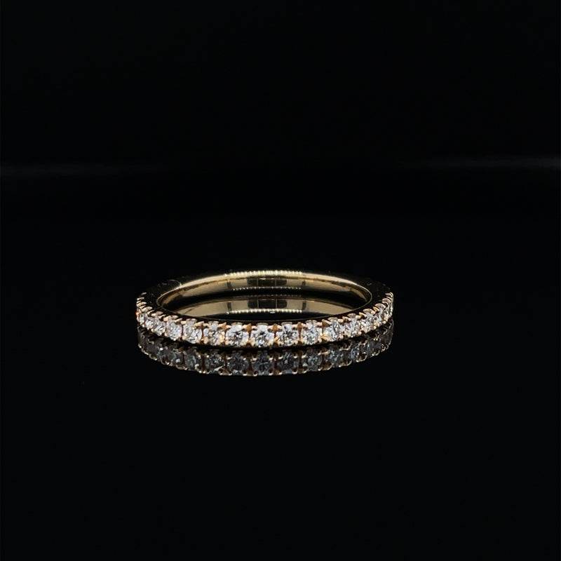 Wedding Band set in Round Brilliant Natural Diamond