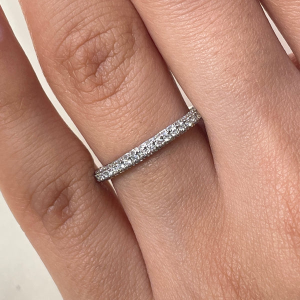 Wedding Band Pave Setting with Round Brilliant Diamonds