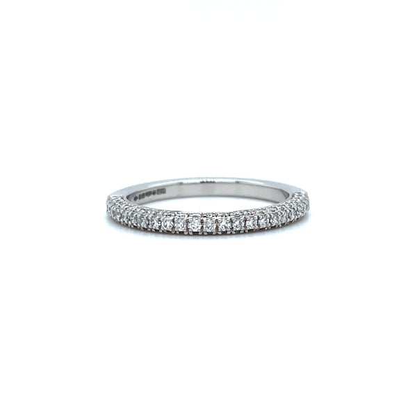 Wedding Band Pave Setting with Round Brilliant Diamonds