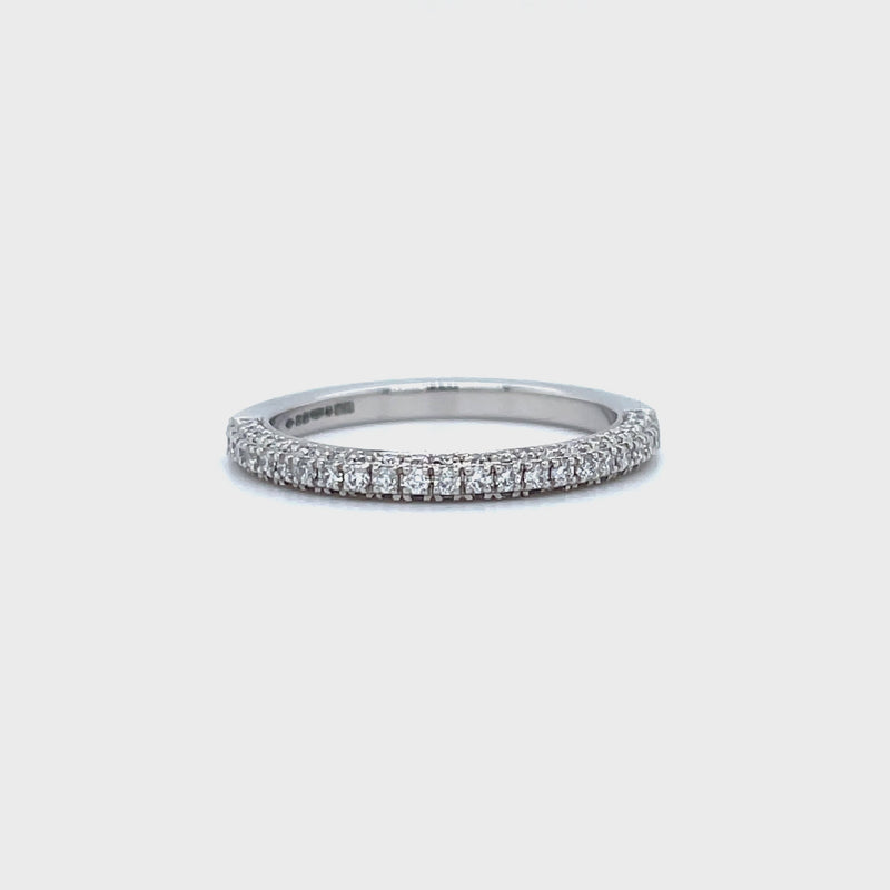 Wedding Band Pave Setting with Round Brilliant Diamonds