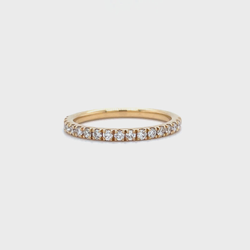 Wedding Band set in Round Brilliant Natural Diamond
