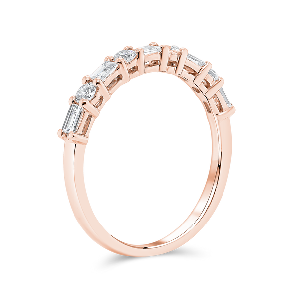 Wedding Band set in Round Brilliant and Baguette Diamonds