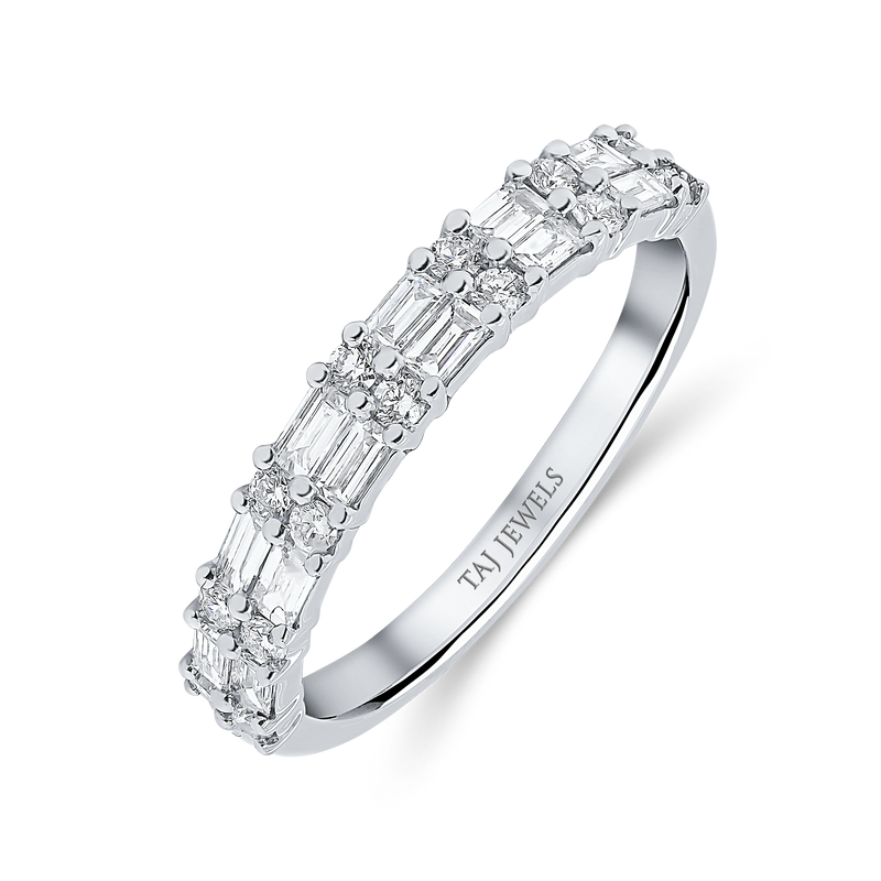 Wedding Band set in Round Brilliant and Baguette Diamonds