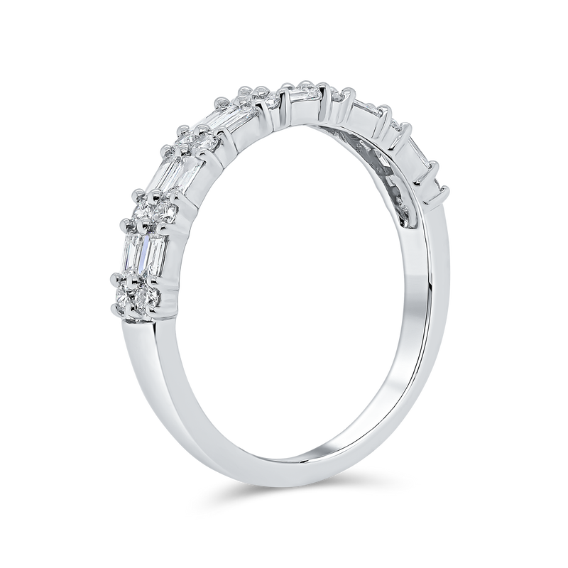 Wedding Band set in Round Brilliant and Baguette Diamonds