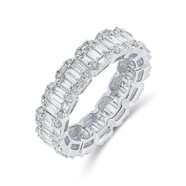 Wedding Band set in Round Brilliant and Baguette Diamonds