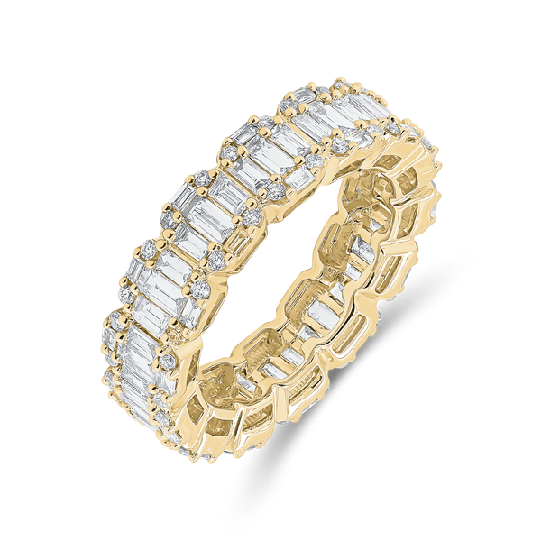 Wedding Band set in Round Brilliant and Baguette Diamonds