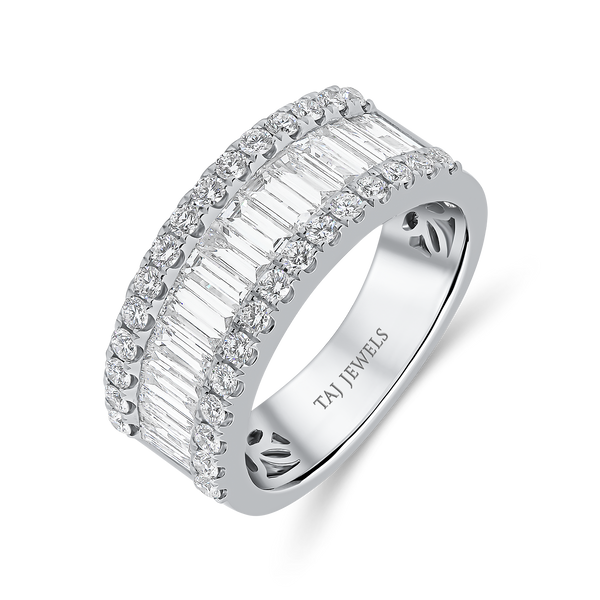 Wedding Band set in Round Brilliant and Baguette Diamonds