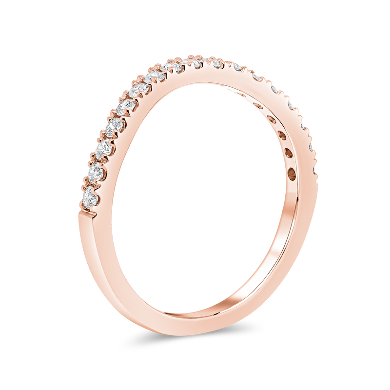 Wedding Band Curve set in Round Brilliant Diamond