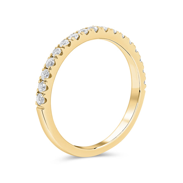Wedding Band set in Round Brilliant Natural Diamond