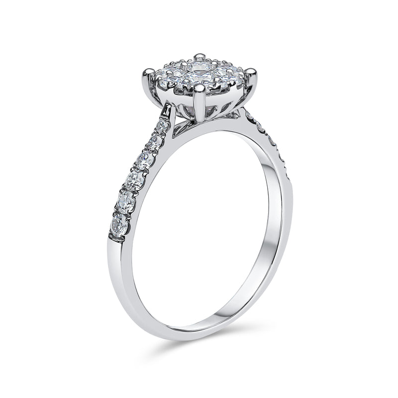 Round Shape Cluster Diamond Ring