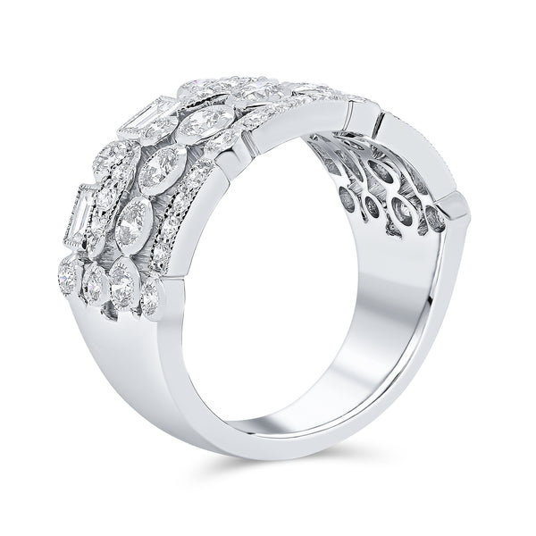 Wedding Band in Round and Baguette Diamonds