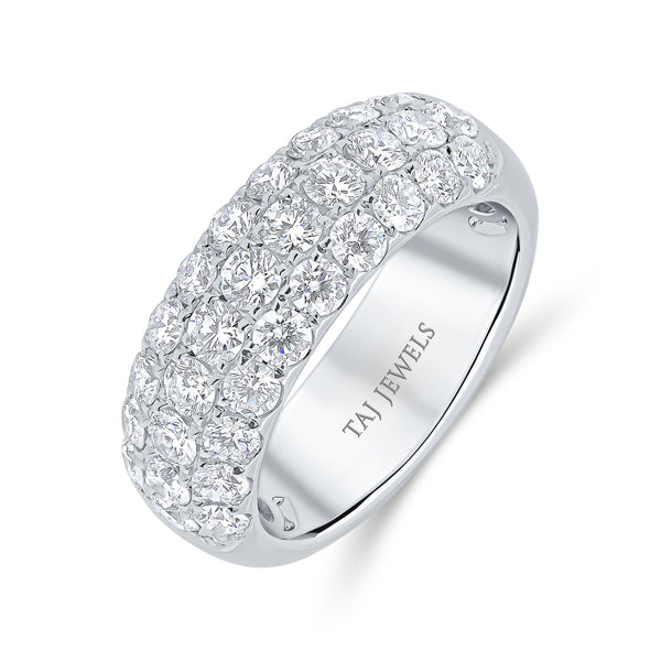 Wedding Band set in Round Diamonds