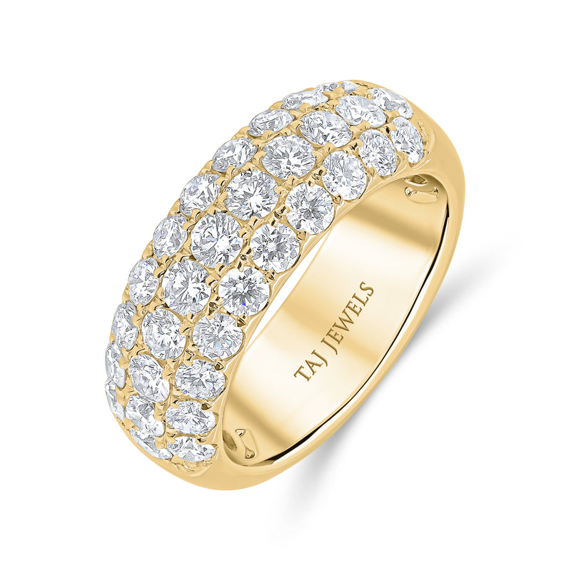 Wedding Band set in Round Diamonds