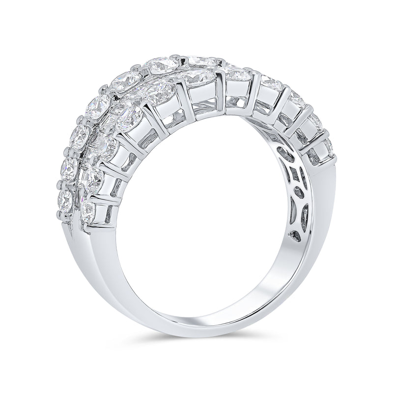 Wedding Band in Round and Baguette Diamonds