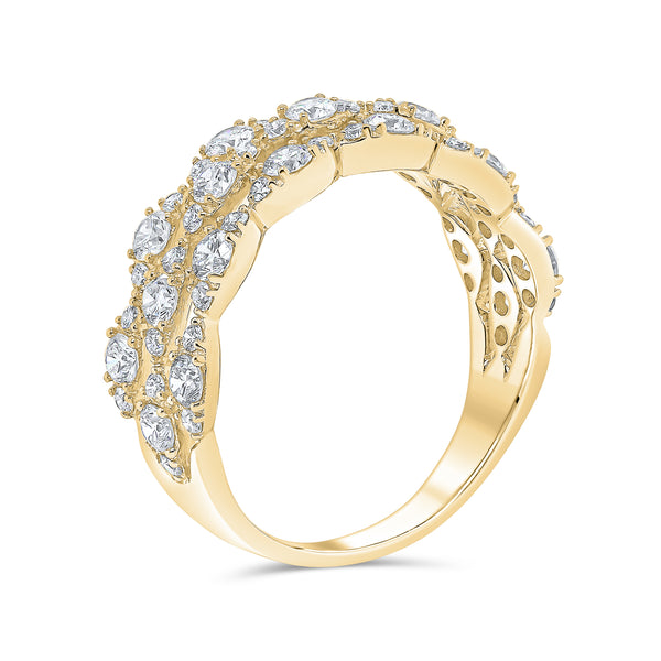 Wedding Band in Round Diamonds