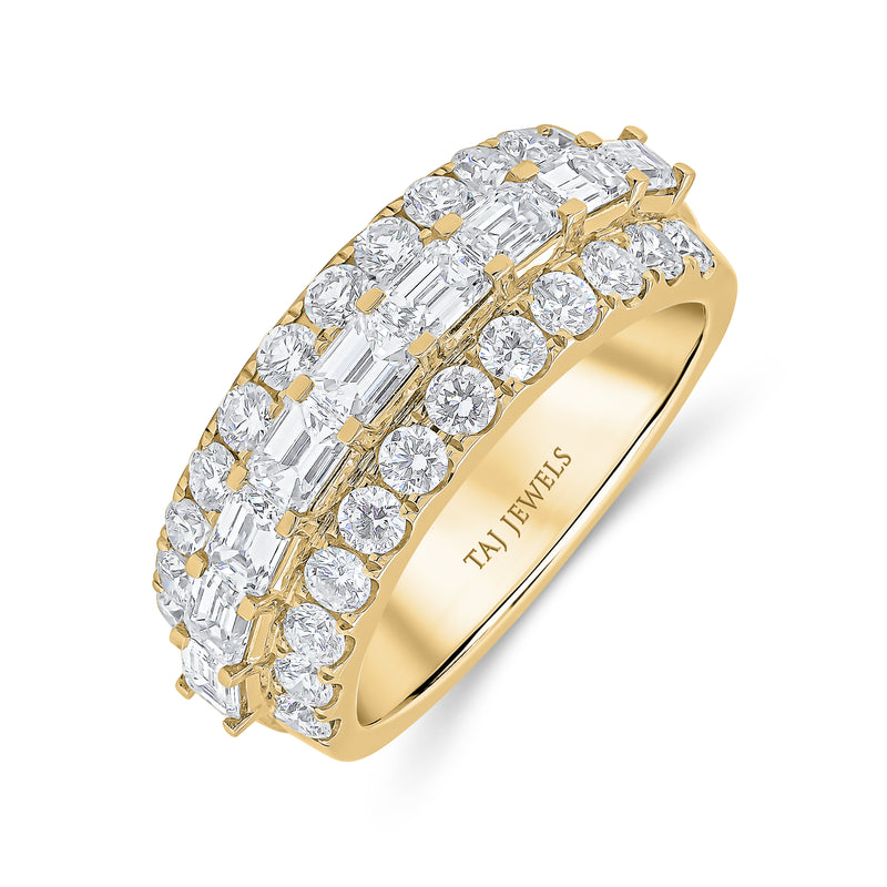 Wedding Band set in Round Brilliant and Baguette Diamonds