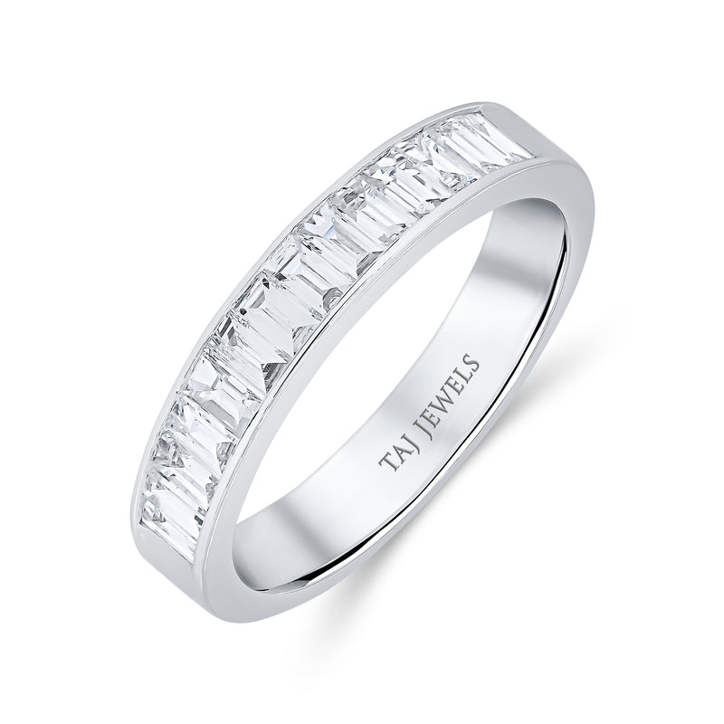 Wedding Band in Baguette Diamonds