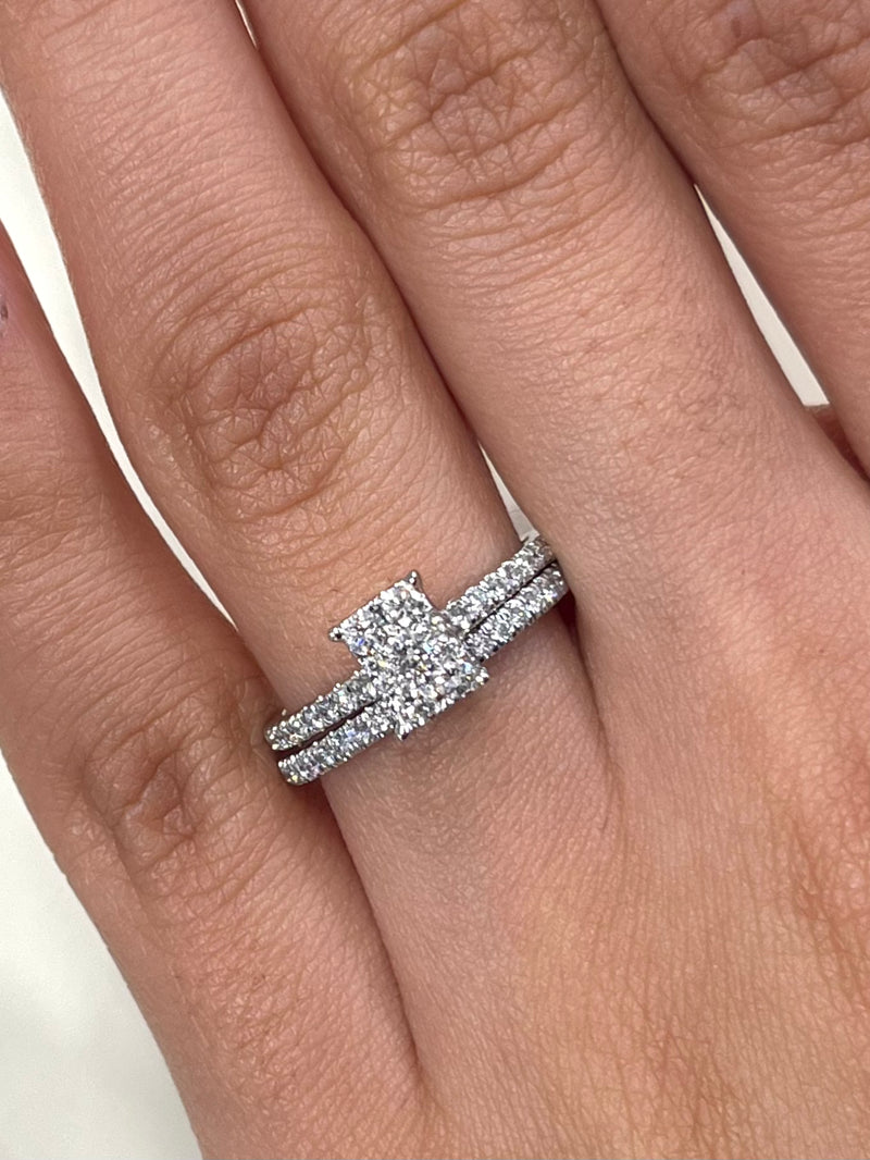 Radiant Shape Diamond Ring & Matching Band