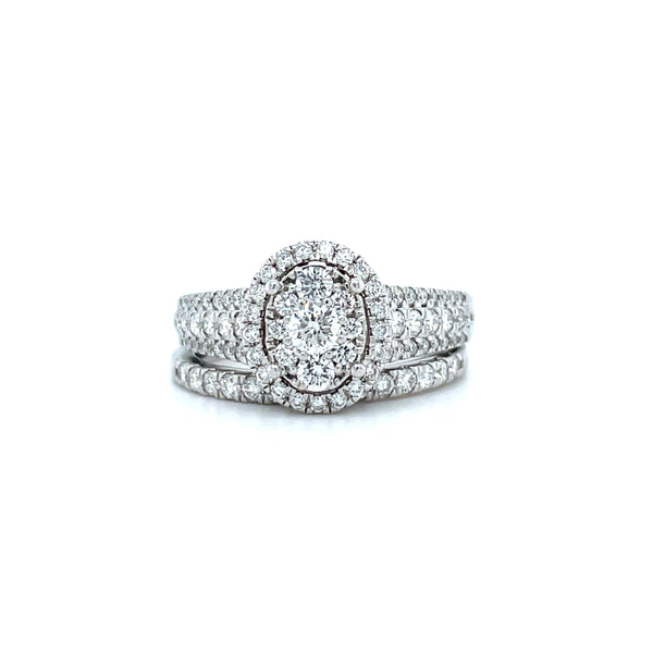 Oval Shape Single Halo Diamond Ring & Matching Band